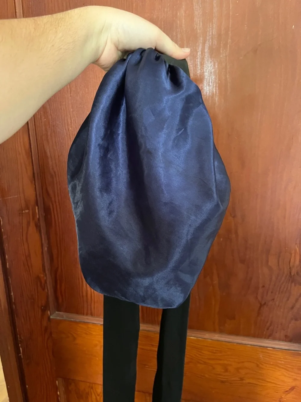 Satin Navy Blue bonnet - Picture 4 of 4